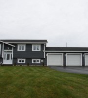 Completed house exterior by Eastern Siding Systems & Window World